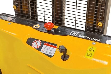 Штабелер электрический самоходный EST122 (1200 кг; 3 м; 24В / 105Ач) SMARTLIFT (SMART) купить в Омске