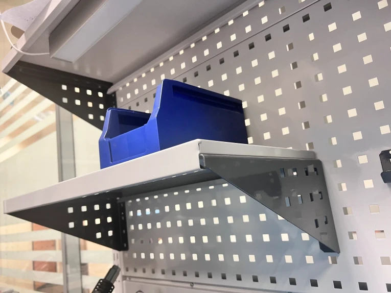 Верстак CTR 1832.S347.13 купить в Омске Верстак CTR 1832.S347.13 купить в Омске