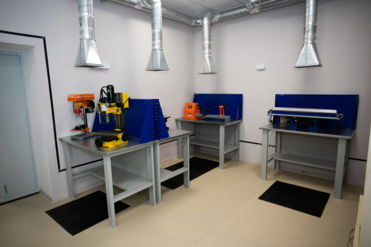 Верстак Profi WT120.F1/F1.010 купить в Омске Верстак Profi WT120.F1/F1.010 купить в Омске