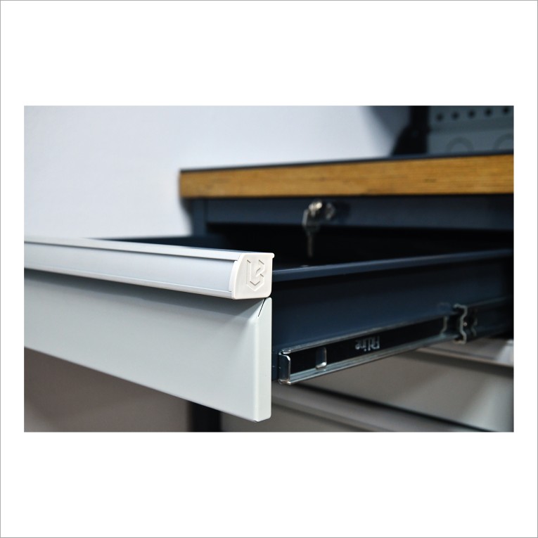 Верстак FBK 205.456-1R купить в Омске Верстак FBK 205.456-1R купить в Омске