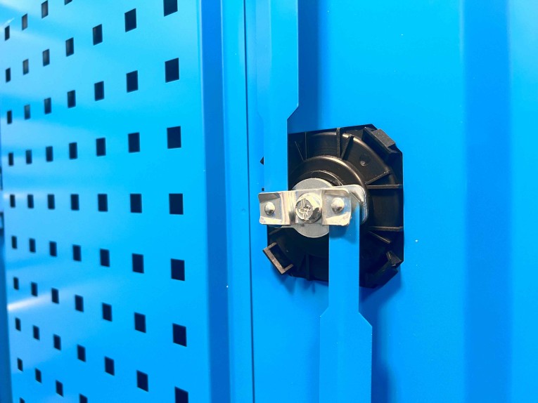 Шкаф инструментальный TNC 100.B2.S2 купить в Омске Шкаф инструментальный TNC 100.B2.S2 купить в Омске