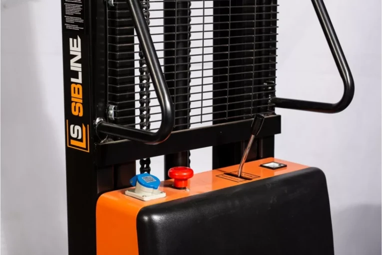 Штабелер с электроподъемом 1 т - 3 м Вилы: 1100 , Гелевая АКБ, SPN1030 SIBLINE купить в Омске Штабелер с электроподъемом 1 т - 3 м Вилы: 1100 , Гелевая АКБ, SPN1030 SIBLINE купить в Омске