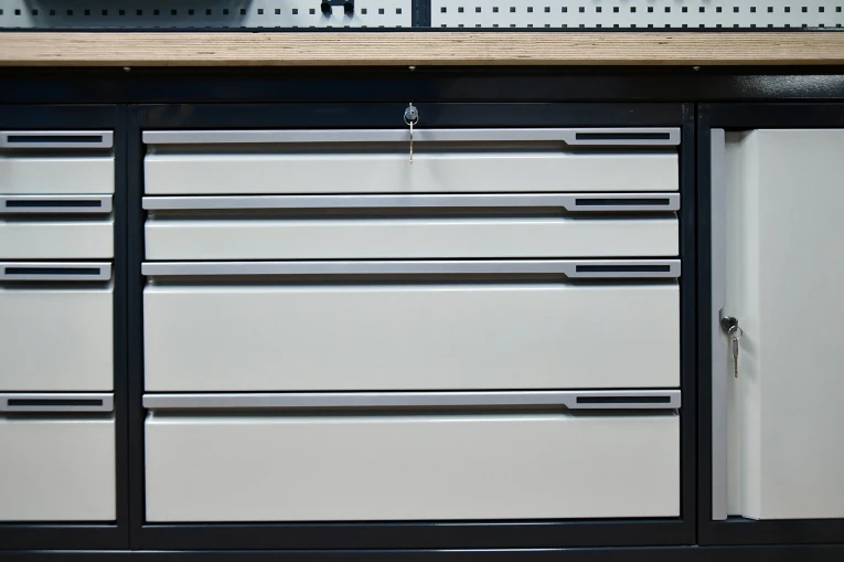 Модульный верстак MCN 2052.S679.1-2F купить в Омске Модульный верстак MCN 2052.S679.1-2F купить в Омске