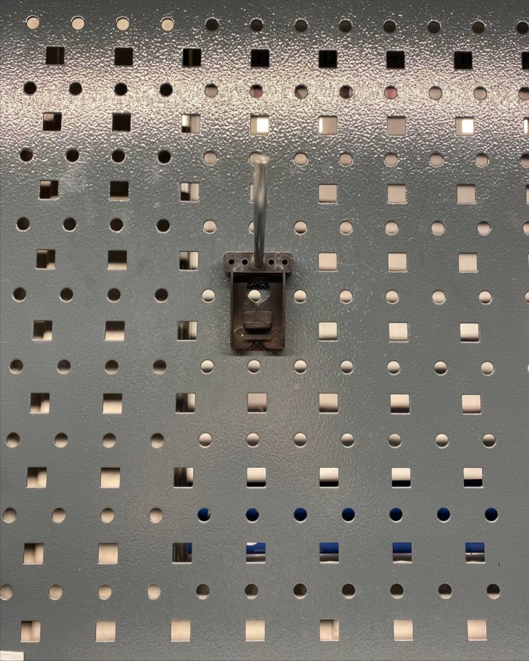 Крючок 120 мм купить в Омске Крючок 120 мм купить в Омске