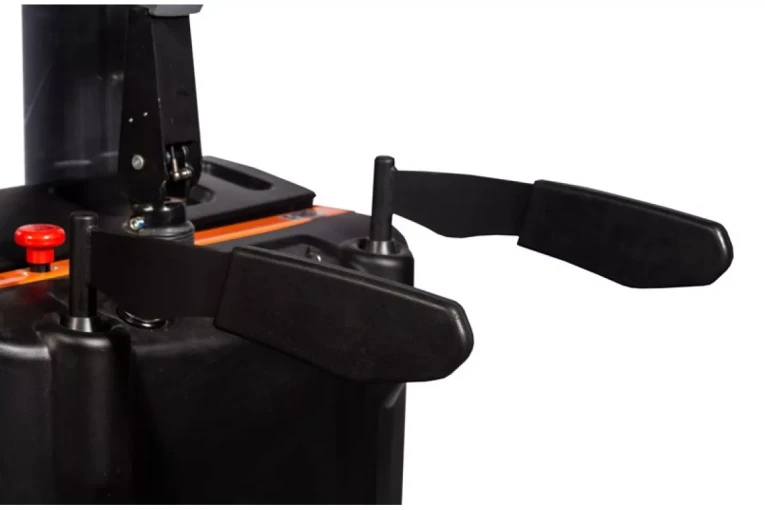 Штабелер электрический самоходный с платформой 1,5 т - 5,6 м Вилы: 1150 , АКБ Свинцово - кислотная, CL1556W SIBLINE купить в Омске Штабелер электрический самоходный с платформой 1,5 т - 5,6 м Вилы: 1150 , АКБ Свинцово - кислотная, CL1556W SIBLINE купить в Омске