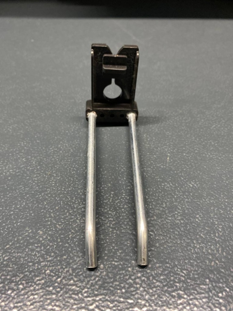 Крючок двойной 100 мм купить в Омске