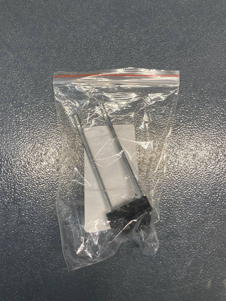 Крючок двойной 100 мм купить в Омске