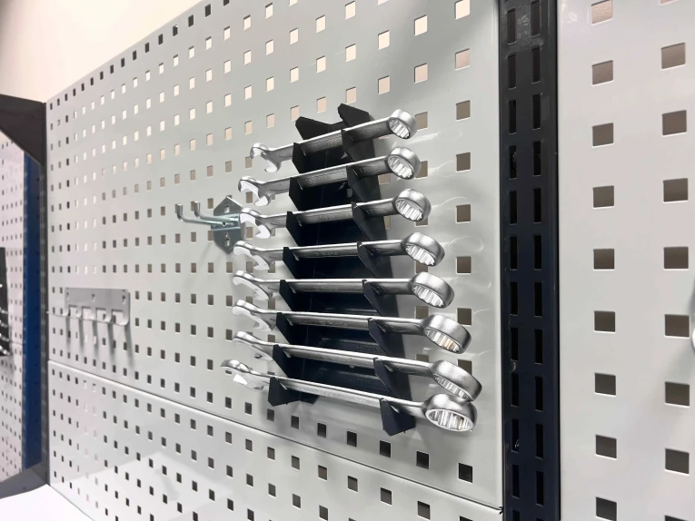 Стол-верстак Craft 2202.S7L26.24-2F купить в Омске Стол-верстак Craft 2202.S7L26.24-2F купить в Омске